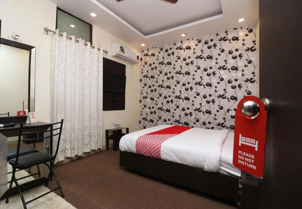 O'live Inn  By OYO Rooms