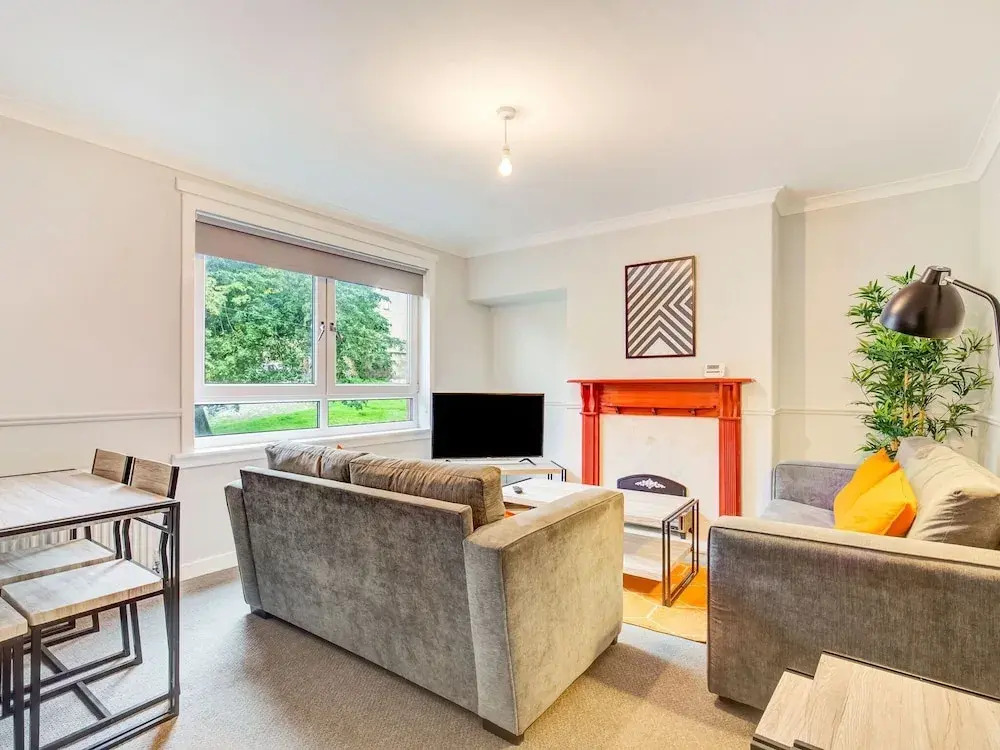 Graceful Apartment in Greenock near Newark Castle