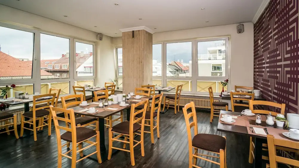 Smart Stay Hotel Schweiz (ex Hotel Schweiz)