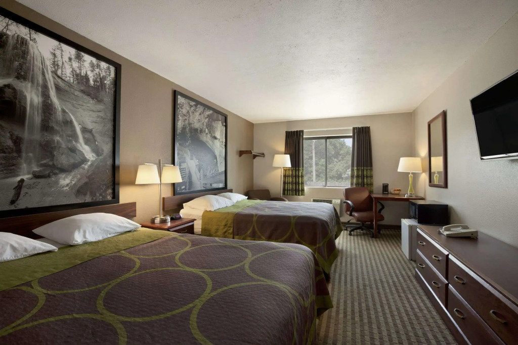 Super 8 by Wyndham Fremont NE