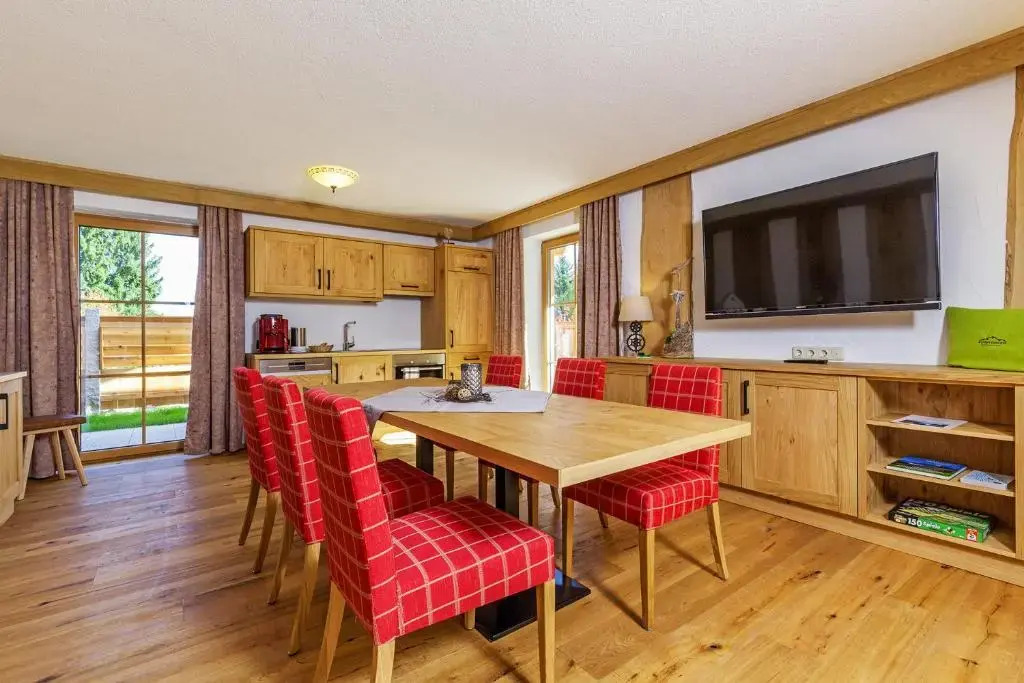 Bayern Chalets bei Salzburg und Berchtesgaden mit Whirlpool und Sauna