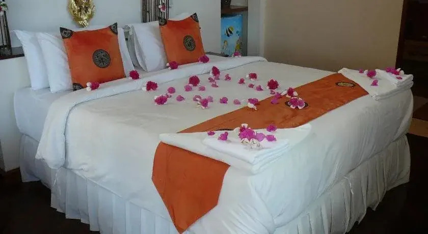 Khanom Hill Resort