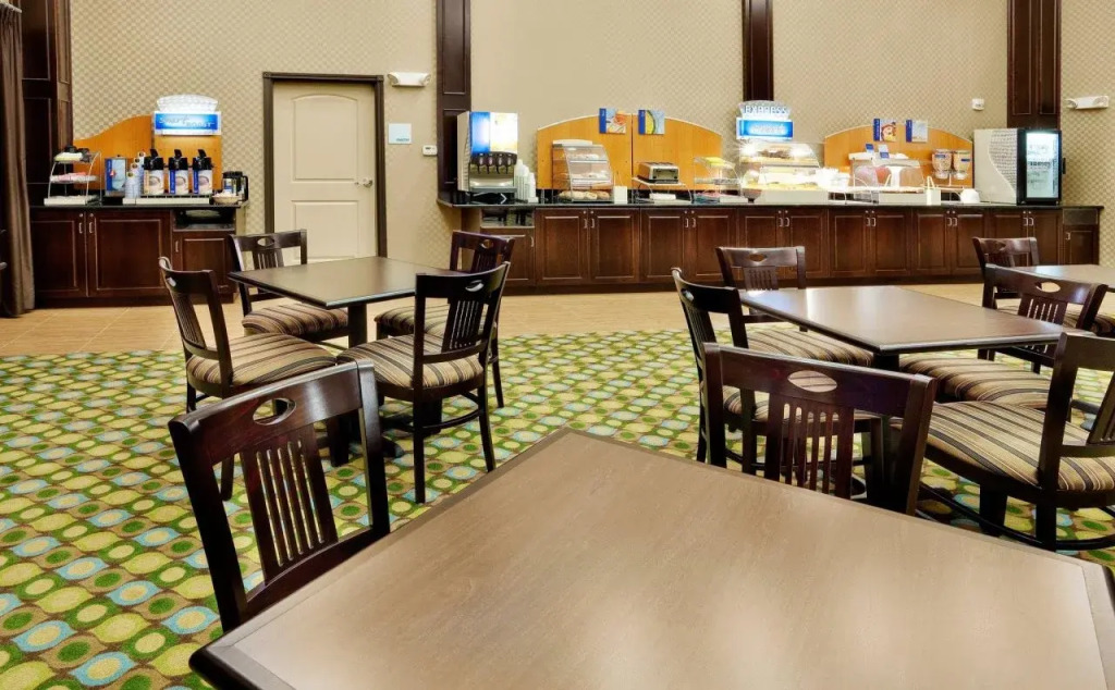 Holiday Inn Express and Suites Limerick - Pottstown by IHG