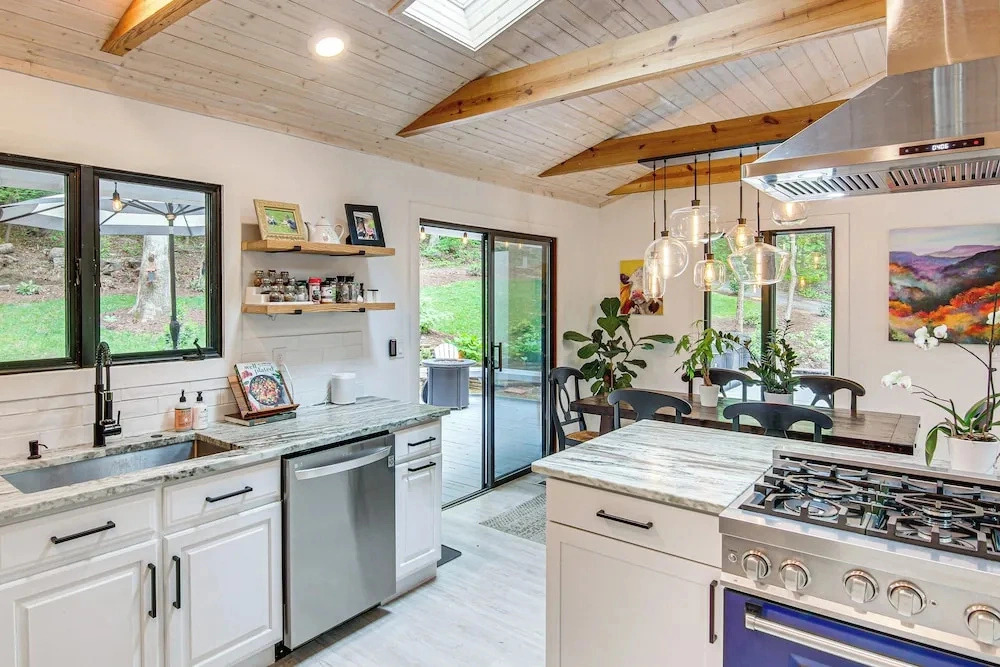 Hendersonville Vacation Rental w/ Private Hot Tub