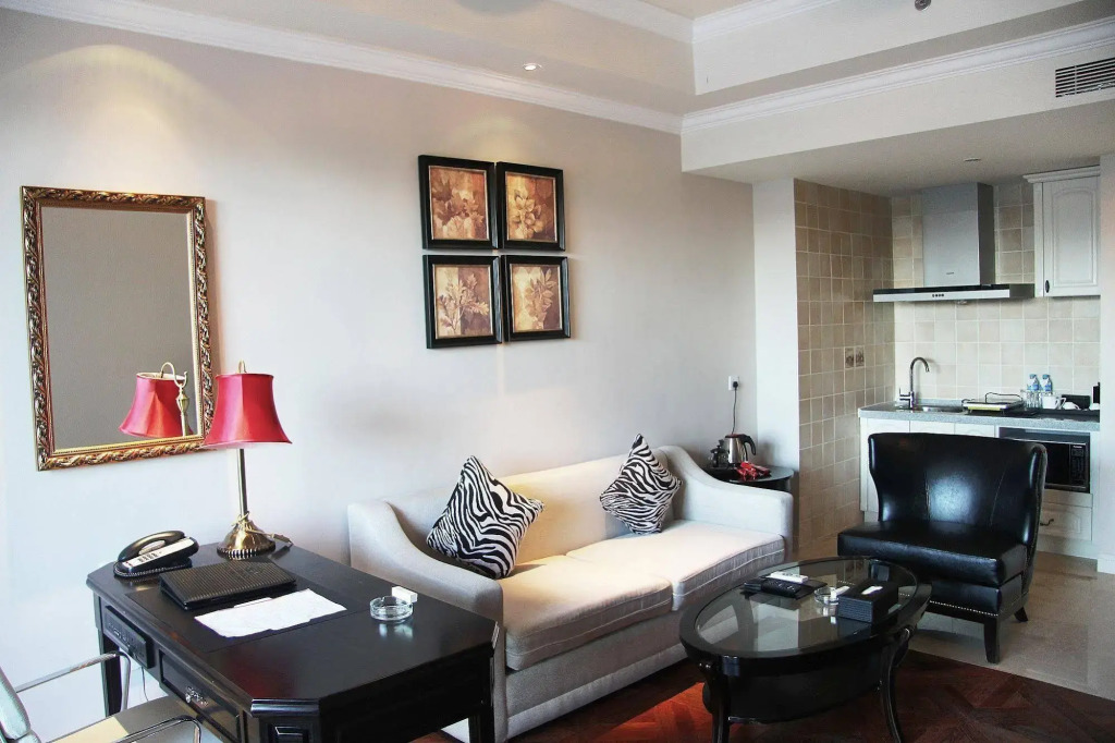 Отель Sanya Yalong Bay Sintra Suites