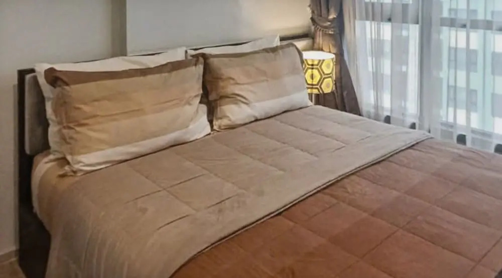 Base Pattaya - One BR Condo with pool view near Central Festival Pattaya