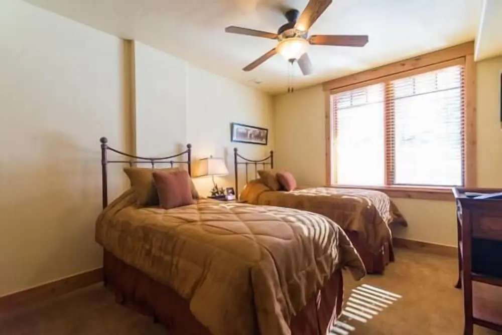 6116 Bear Lodge, Trappeur's Crossing Apartment 2