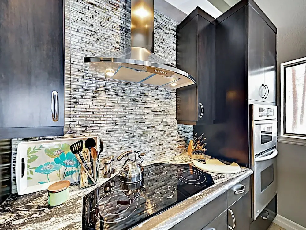 Updated Pinewild W/ Deck & On-site Tennis 3 Bedroom Condo