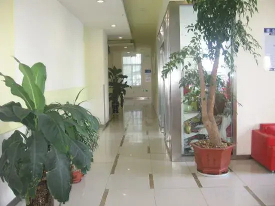 Pingdu Hongzhe Hotel (Pingdu Tianjin Road)