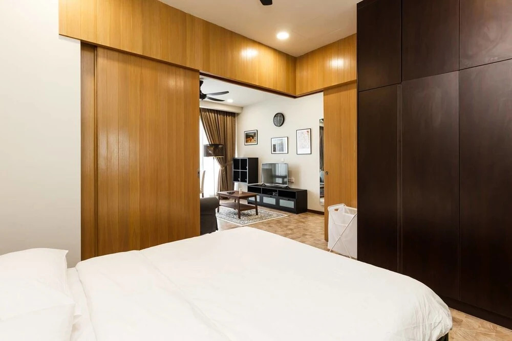 Professional 1BR Suites @ Tun Razak