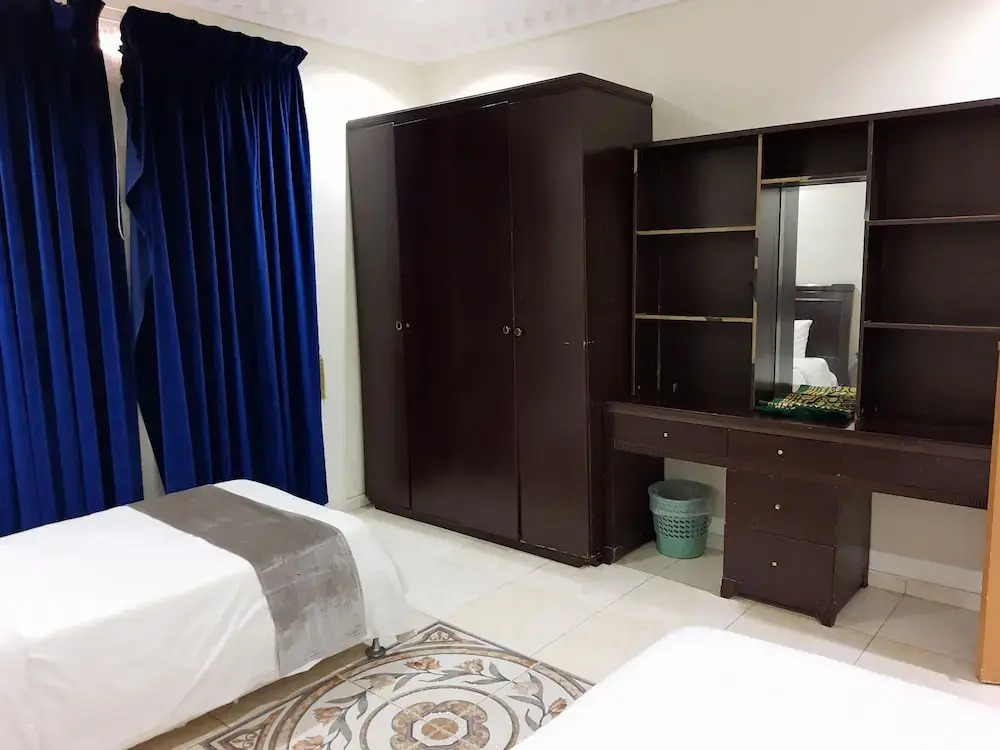OYO 541 The Mar Furnished Apartments
