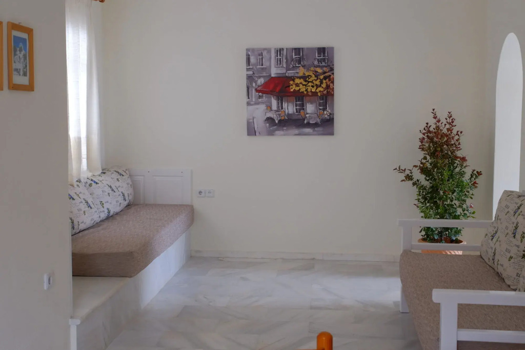 Dialinas Apartments