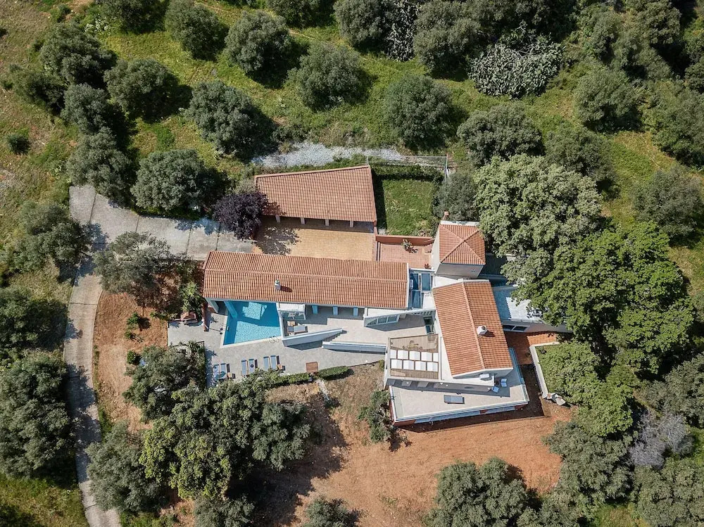 Vilia House on the Hill - Luxury Villa with Heated Pool near Chania