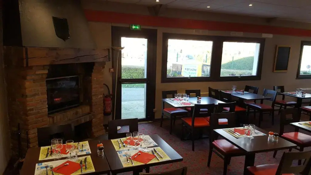 ibis Dieppe Le Val Druel