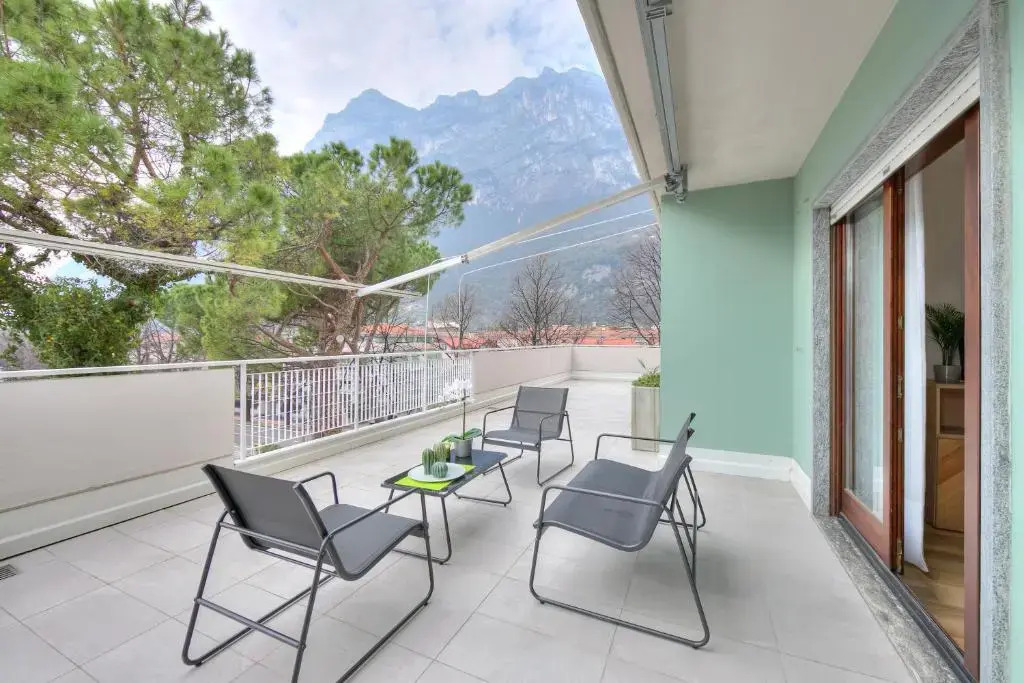 Balcone Sui Tigli Few Min From The Lake