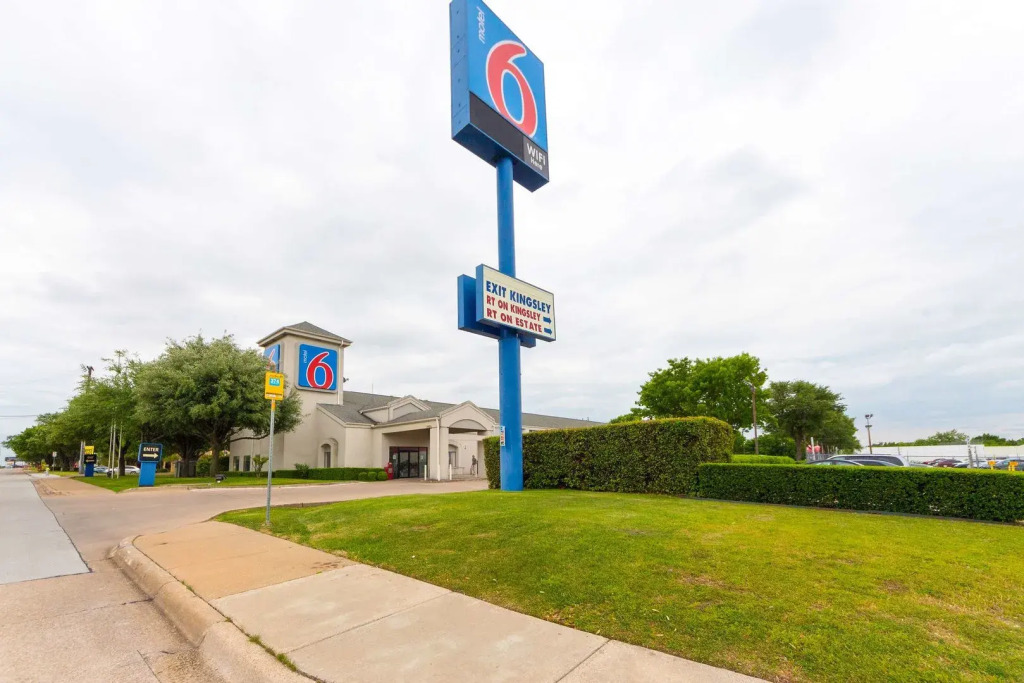 Motel 6-Dallas, TX - Northeast
