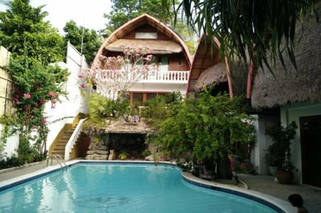 White Beach Suites Boracay