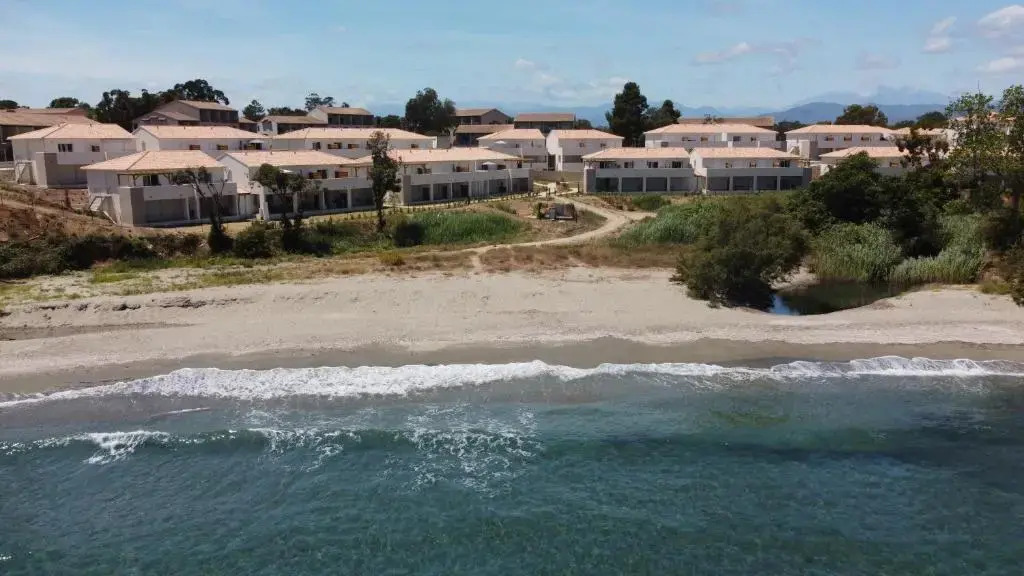 Résidence Marina di Bravone - appartement 10 personnes Vue Mer RDC N70-71