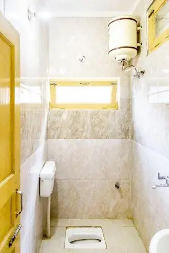 1 Br Guest House In Bhimtal, By Guesthouser (C01D)