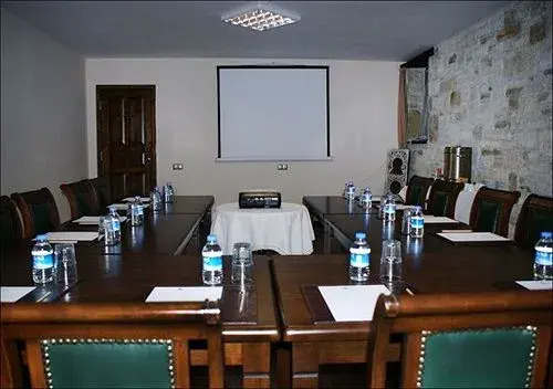 Griffon Hotel