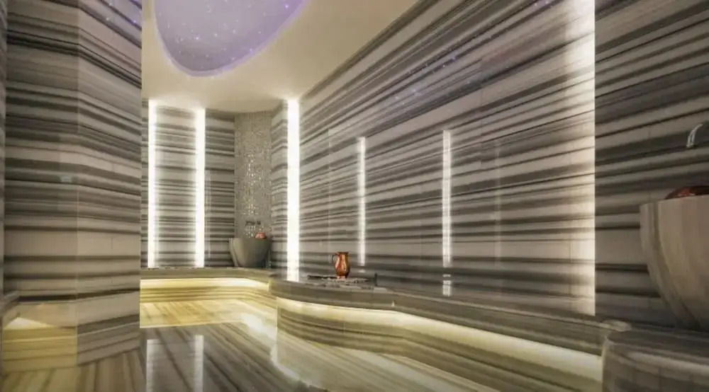 Business Bay Paramount Towers 1BR