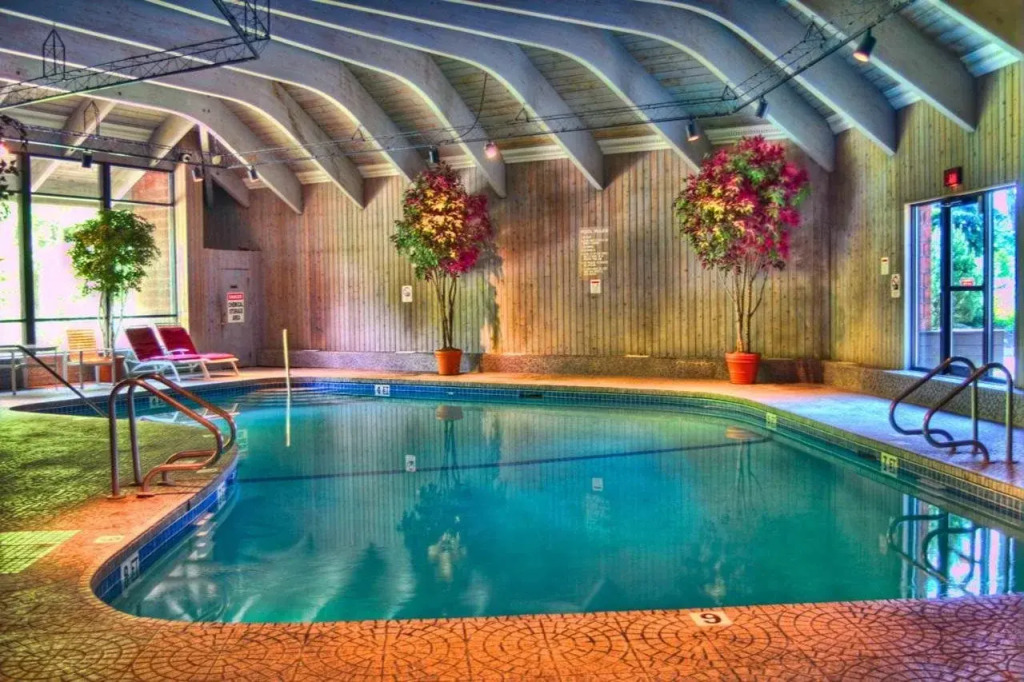 The Woodlands Inn