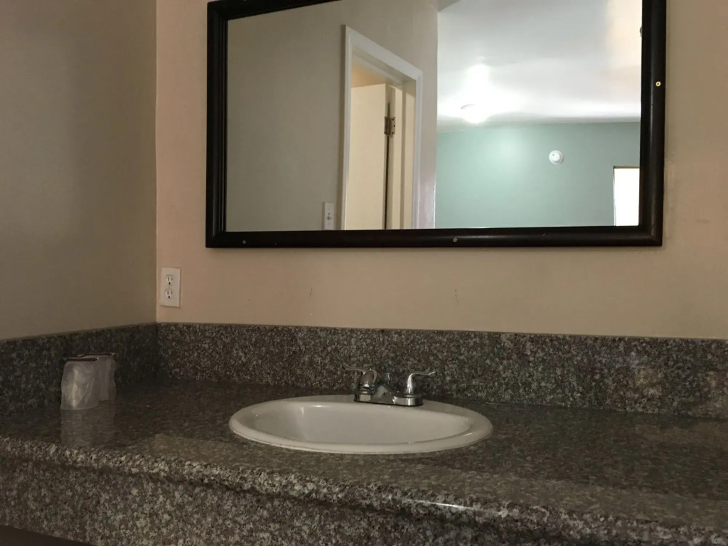 Eastsider Motel -Downtown LA New Rooms
