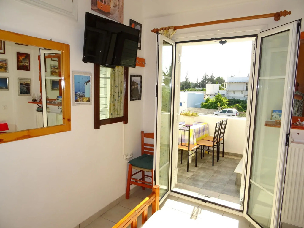 Kontaratos Studios & Apartments