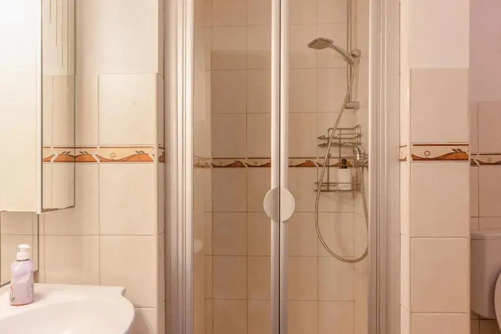 Spacious 2BR Shared Apt, Ideal for Long Stays in Vienna