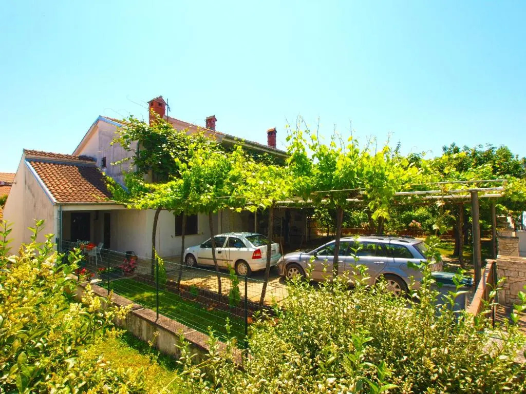 Apartmensts Nikola 1023