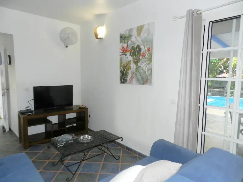 Villa With 3 Bedrooms in Le Moule, With Private Pool, Enclosed Garden and Wifi - 200 m From the Beach
