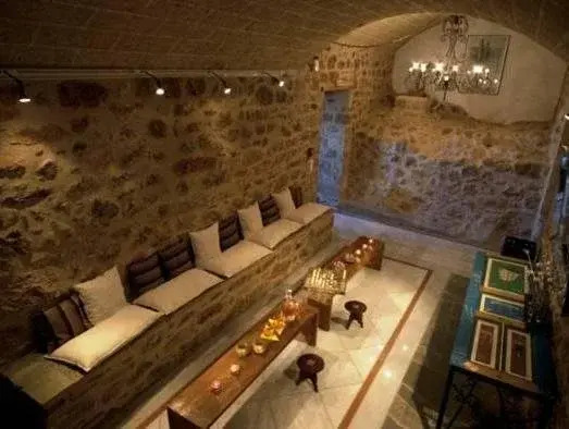 Theophano Art Hotel