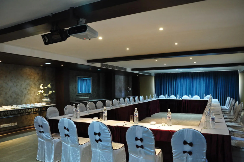 Hotel Rock Manali -A Unit of Akhnoor Hotels Pvt Ltd