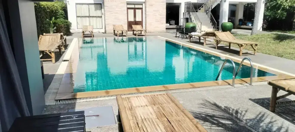 3 TIGERS Resort & Hostel