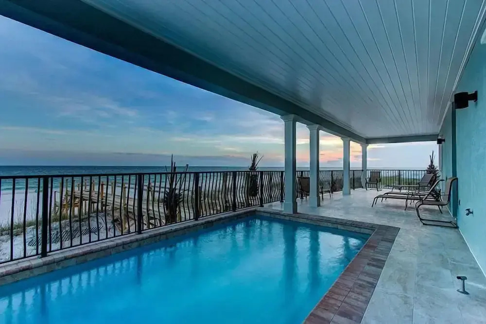 5 O'Clock Somewhere 8 Bedroom Holiday Home by Five Star Properties