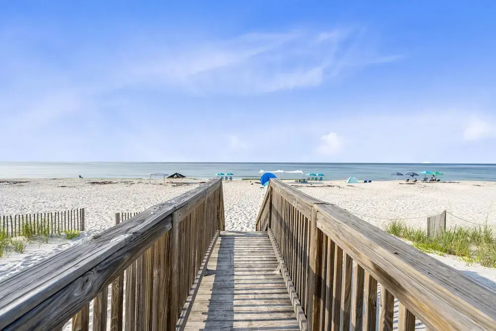 Laguna Bella B4 by Youngs Suncoast