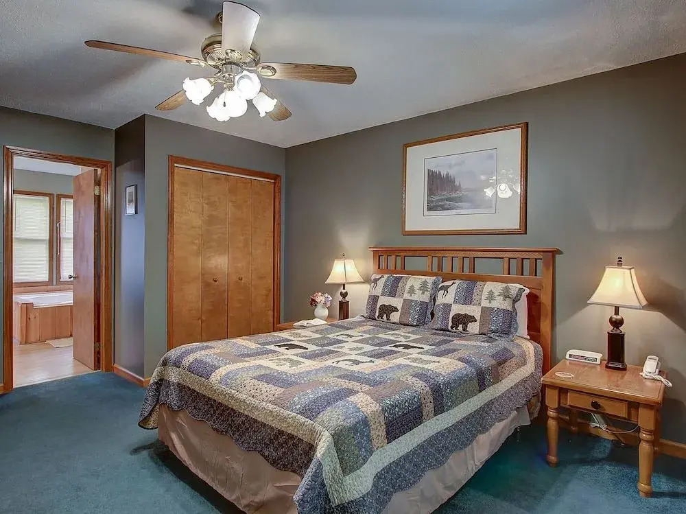 Dreamweaver 1 Bedroom 1 Bathroom Cabin