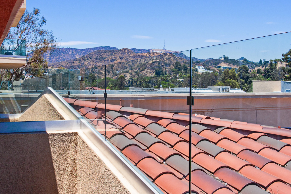 Holiday Inn Express Hollywood Walk of Fame by IHG