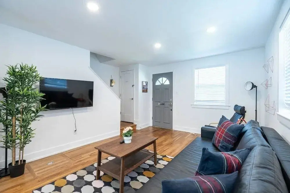 Modern Colonial 3BR 2BA House 5m to DC & DCA