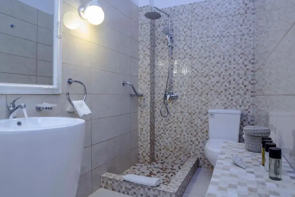 Villa Skiadeni - Sea front house