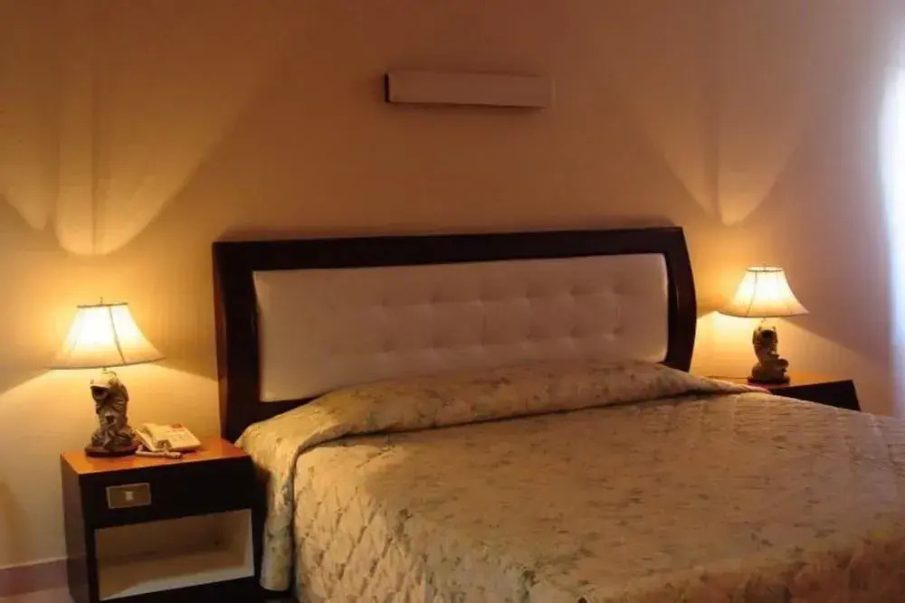 Hotel Petchkasem Grand