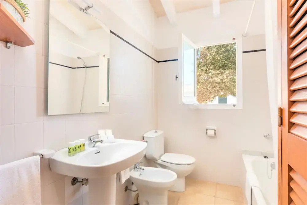 Apartamentos Calan Brut