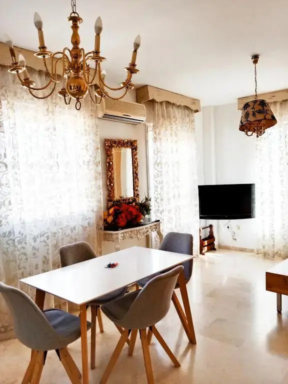 Top Center Suite