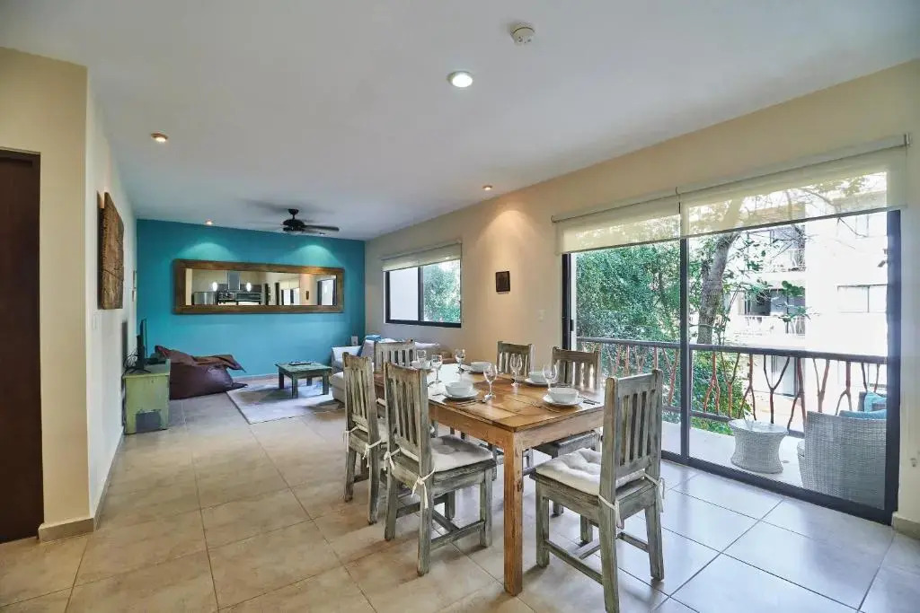 2 BD apartment in popular condominium-190MBPS WIFI