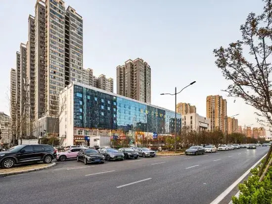 Yu Yue E-sports Hotel (Zhengzhou East Railway Station)