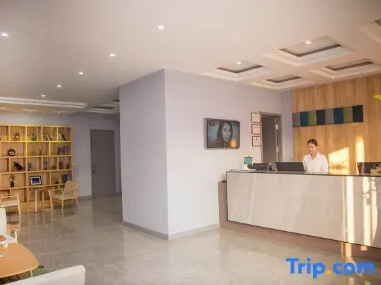 Home Inn Yubai Yun Hotel (Pingdu Xiamen Road Olympic Sports Center)