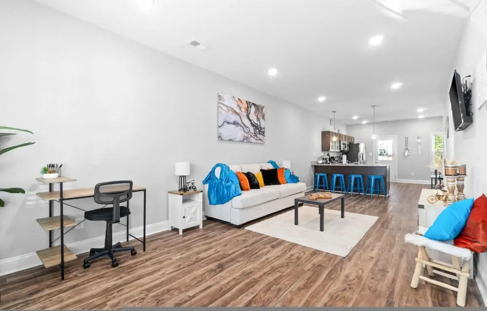 Sapphire Oasis A Luxurious Townhouse Retreat Near Nashville Ft Campbell