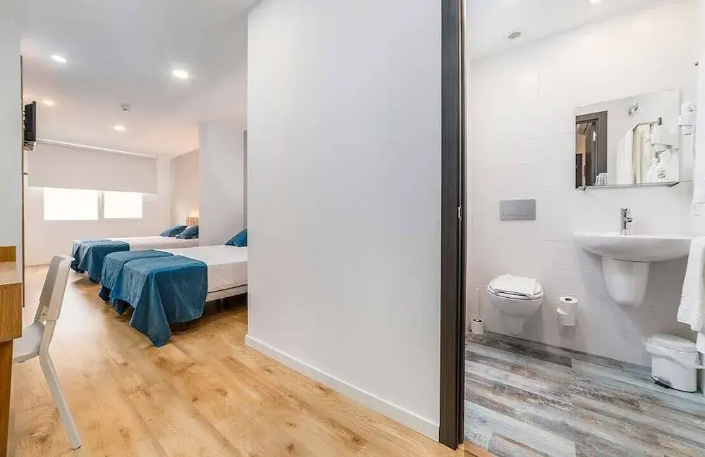 Nanit Valencia Hostel