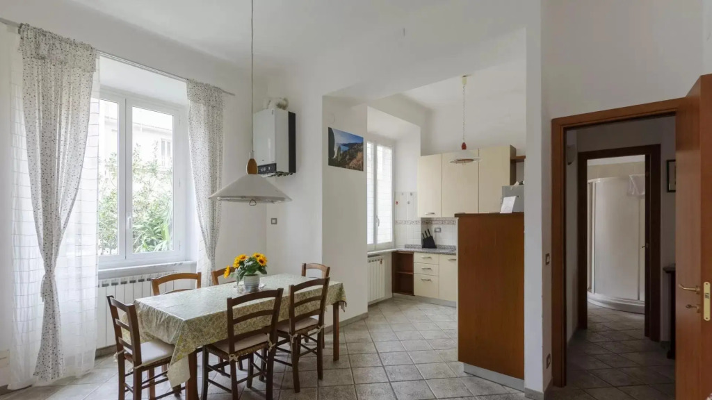 ALTIDO Homey 2-BR Family Flat next to the beach
