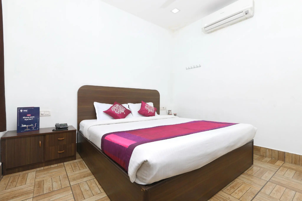 OYO Flagship 1246 Raaj Residency